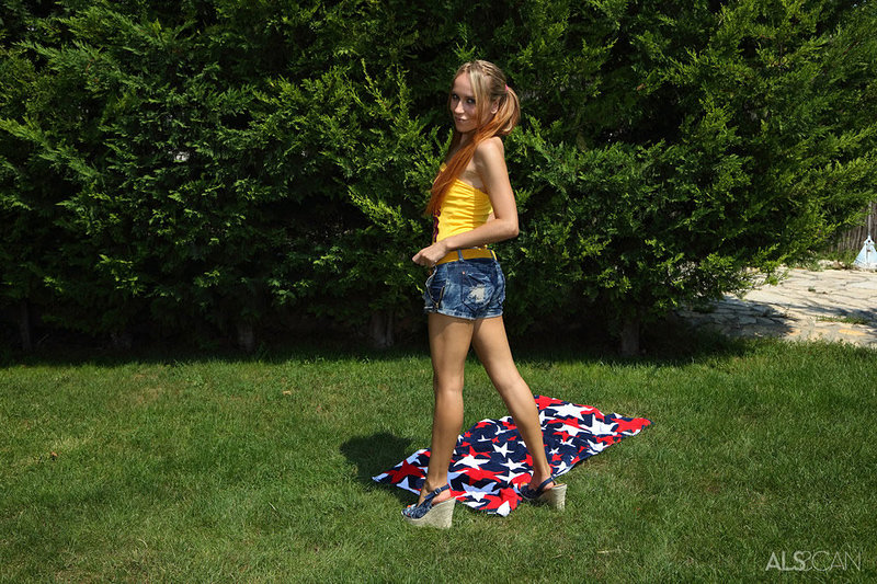 Инна, 21 год, 10 размер груди